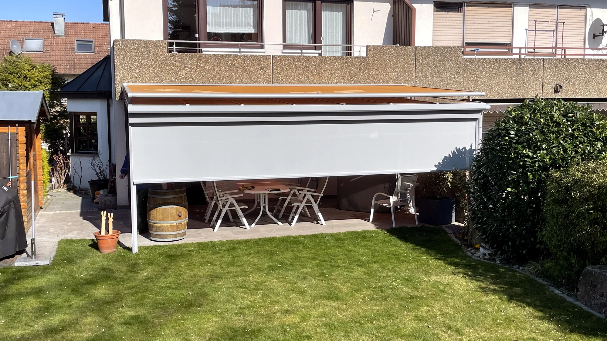 Breiter ZIP-Screen an der Terrasse – Referenz von Fenster und Rollladen Müller